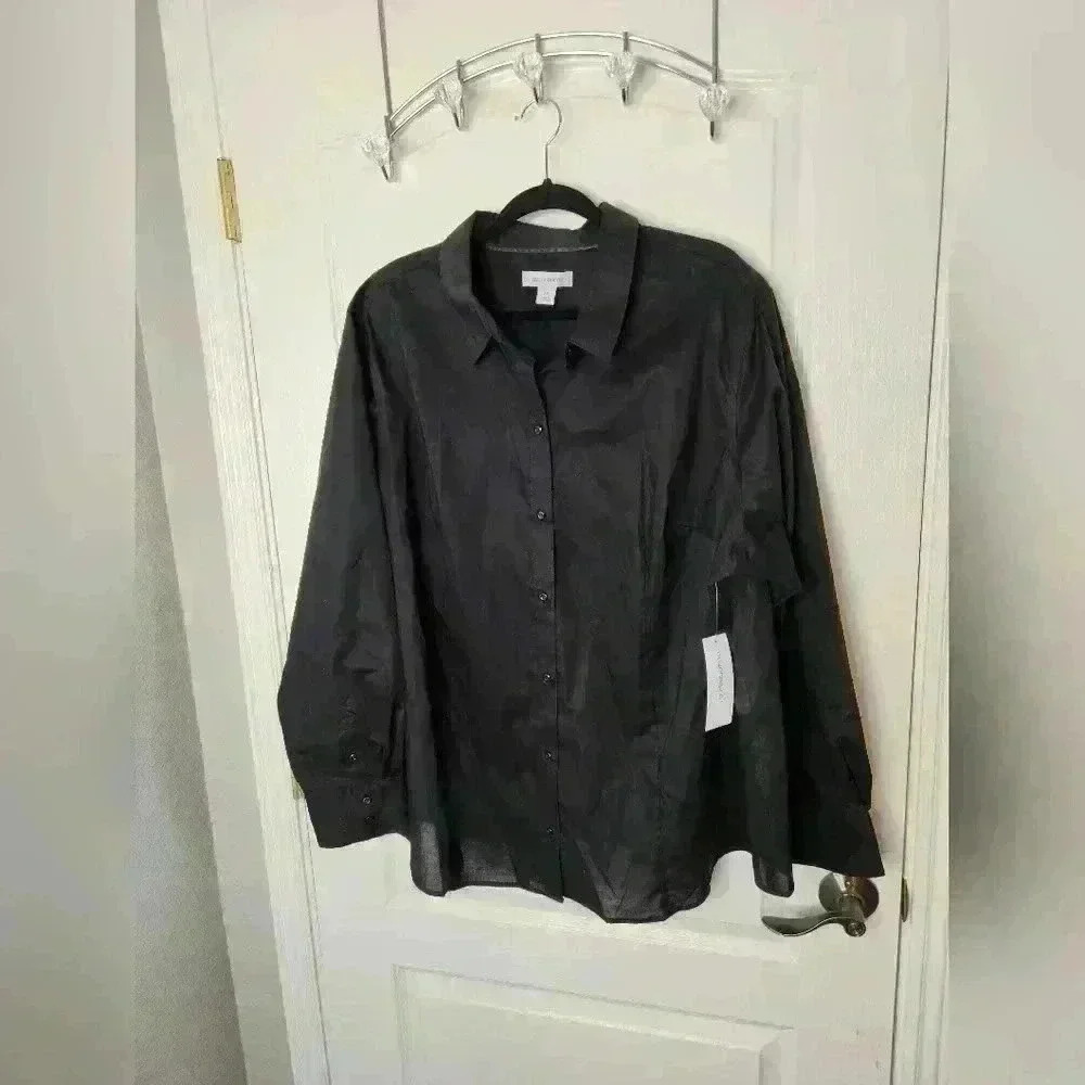 Plus size Liz Clayborn button up blouse NWT